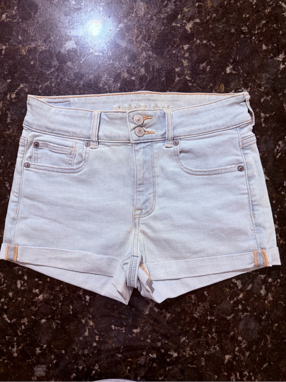 American Eagle Light Wash Denim Cuffed Women's Shorts Size 6